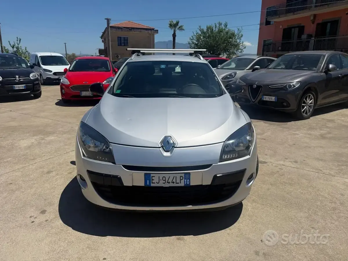 Usata Renault Mégane III 110 CV (80 kW) 2011 Giallo Berlina