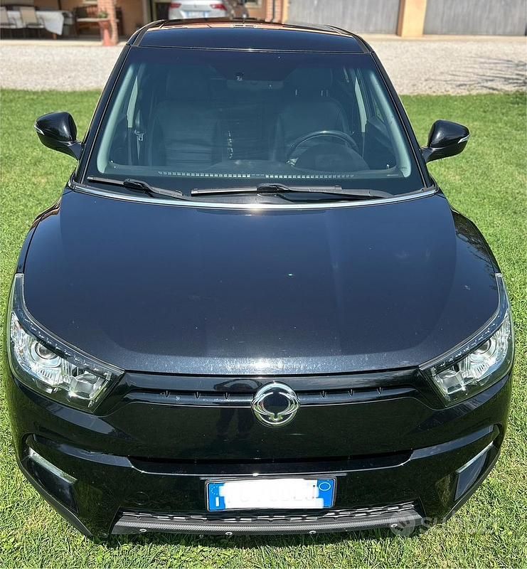 Usata SsangYong Tivoli 116 CV (85 kW) 2016 Nero SUV