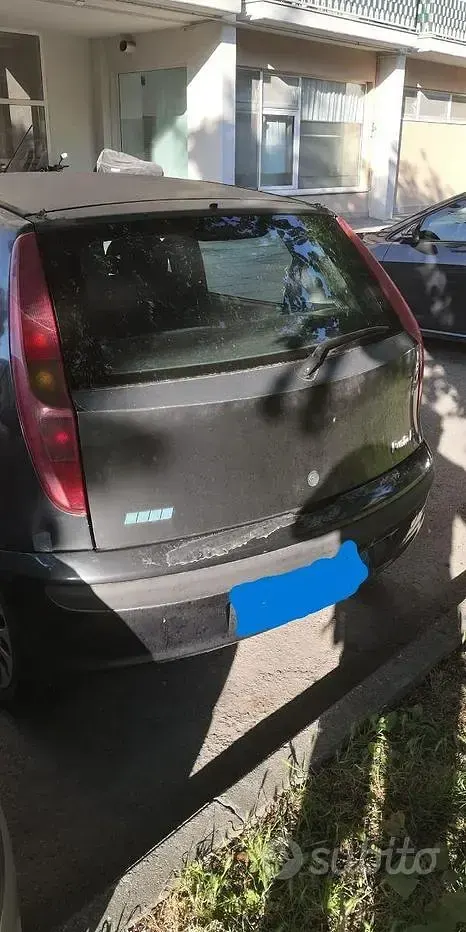 Usata Fiat Punto 80 CV (58 kW) 2002 Utilitaria