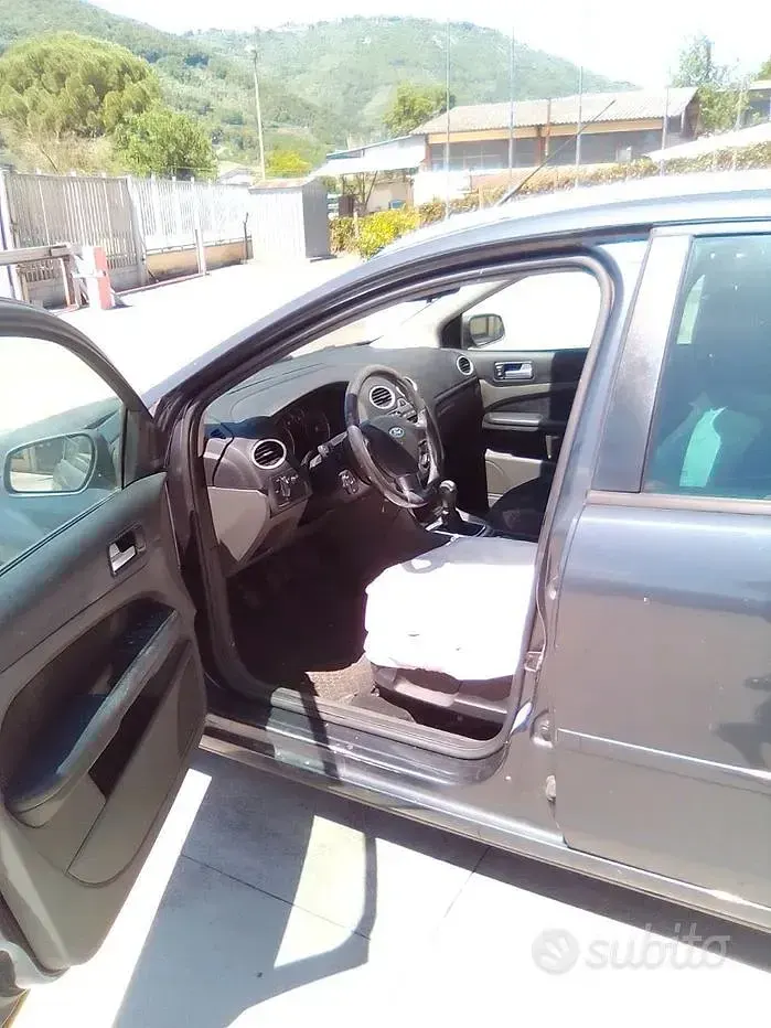 Usata Ford Focus 2007 Blu Station wagon