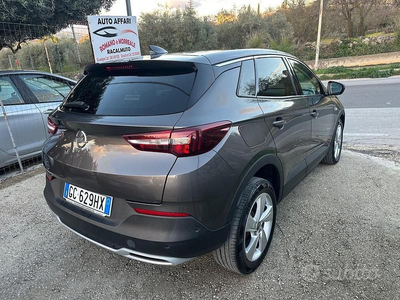 Usata Opel Grandland X 130 CV (95 kW) 2020 Marrone SUV