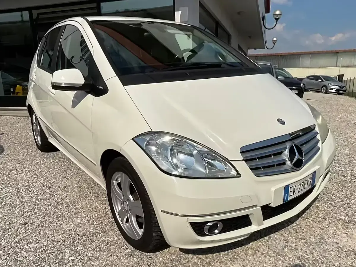 Usata Mercedes A160 Avantgarde 95 CV (69 kW) 2011 Utilitaria
