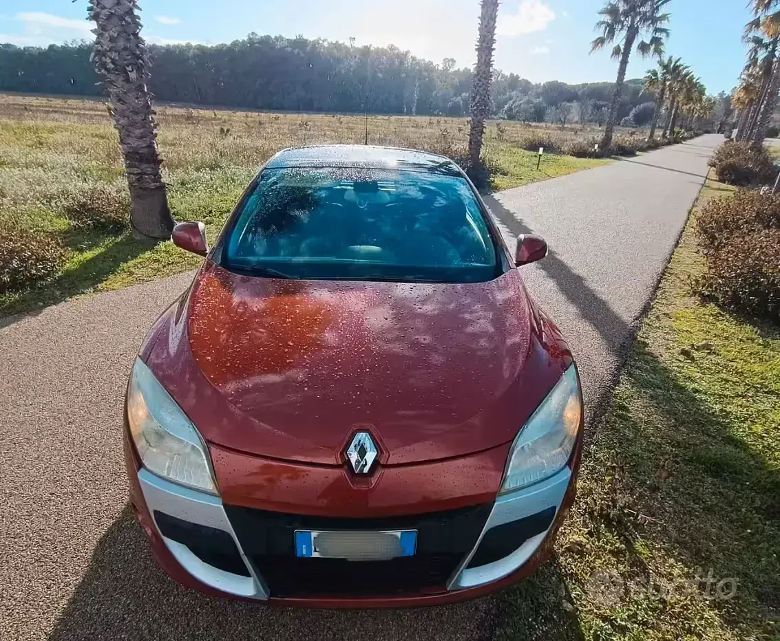 Usata Renault Mégane 110 CV (80 kW) 2009 Rosso