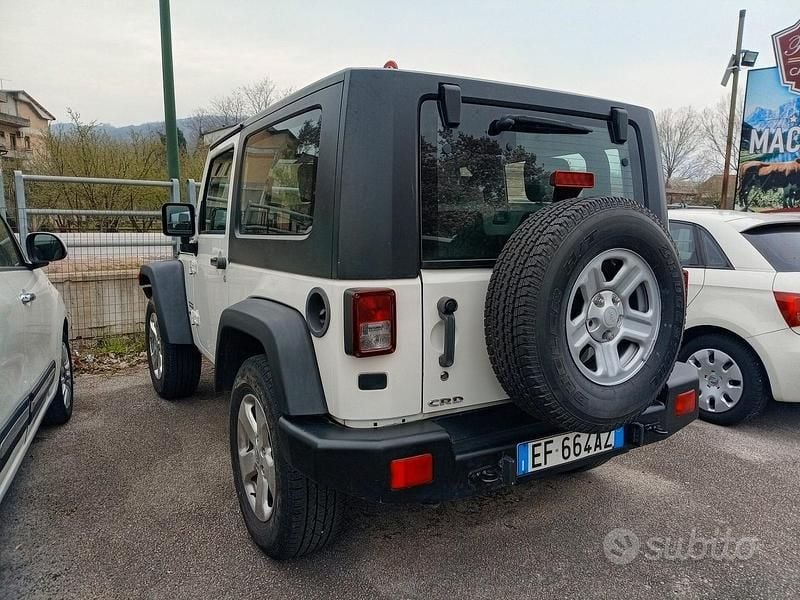 Usata Jeep Wrangler Sport 176 CV (129 kW) 2011 Bianco SUV