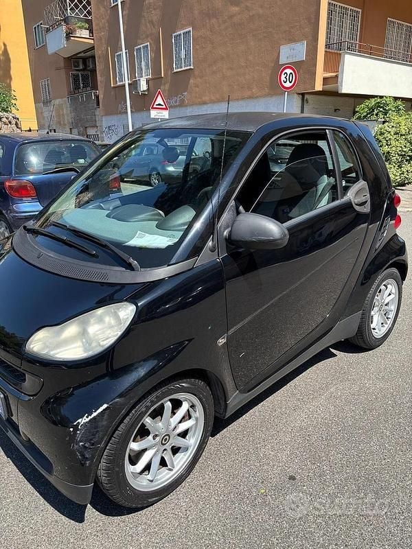 Usata 2010 Smart ForTwo Coupé Due volumi | 3000 € (Super prezzo) - Immagine 1/4