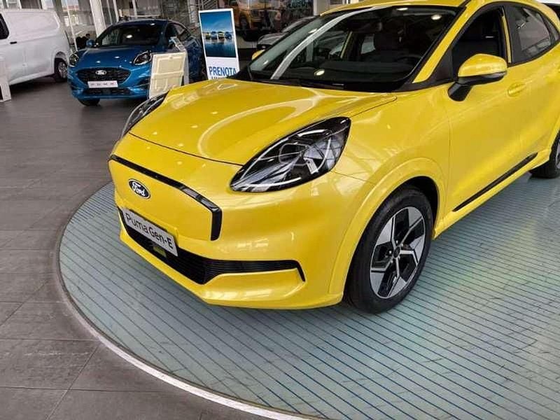 Nuova Ford Puma Gen-E 124 kW (169 CV) 2025 Solar silver  SUV