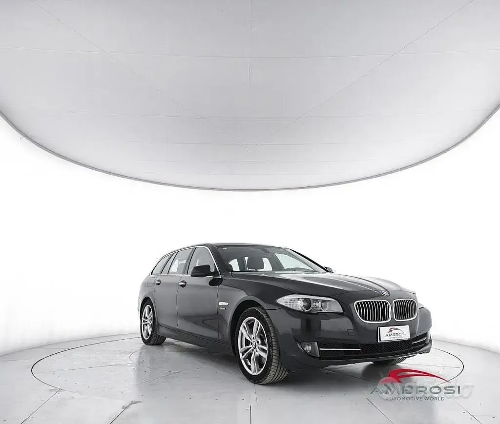 Usata BMW 525 218 CV (160 kW) 2011 Nero Station wagon