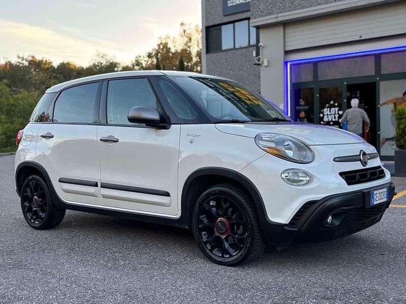 Begagnad Fiat 500L Sport 95 HK (69 kW) 2021 Vit Minibuss