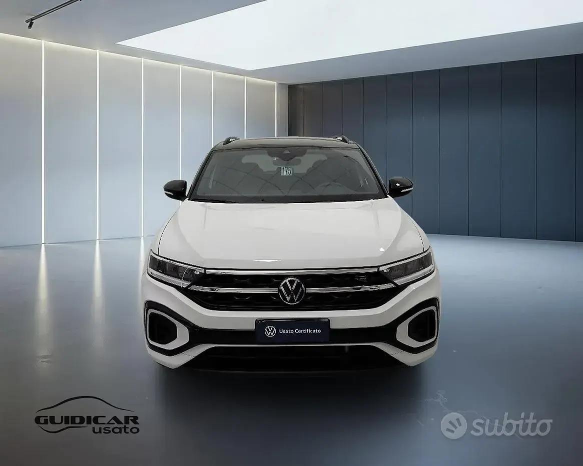 Usata VW T-Roc R-line 150 CV (110 kW) 2023 Bianco SUV