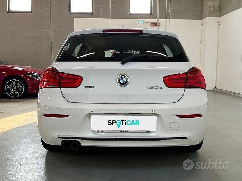 Usata BMW 120 Sport Line 190 CV (139 kW) 2016 Bianco Utilitaria