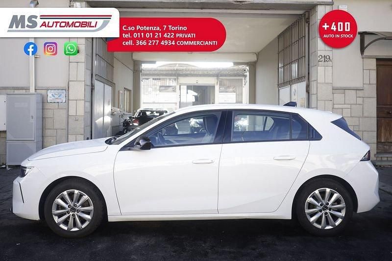 Usata Opel Astra Business 131 CV (96 kW) 2023 Bianco Utilitaria