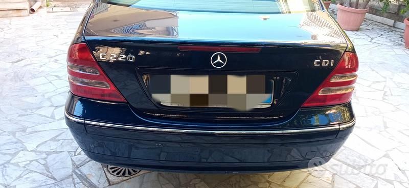 Usata Mercedes C220 2001 Blu Berlina