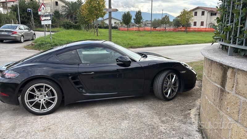 Usata Porsche 718 2018 Nero Coupé