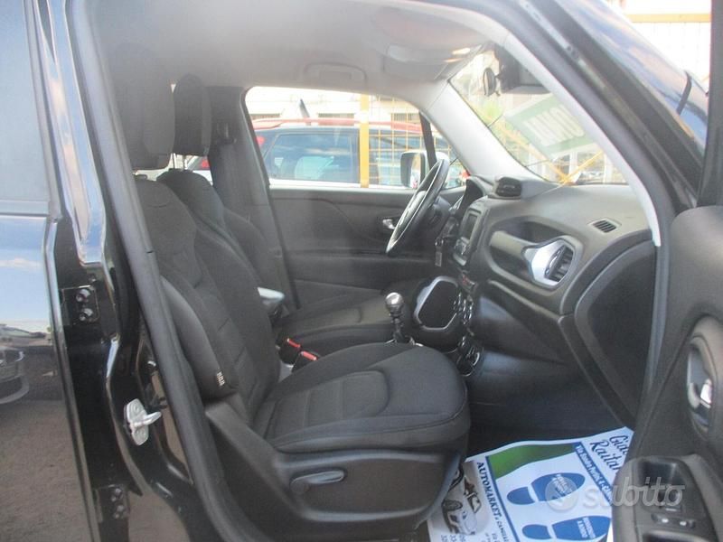 Usata Jeep Renegade Limited 140 CV (102 kW) 2016 Nero SUV