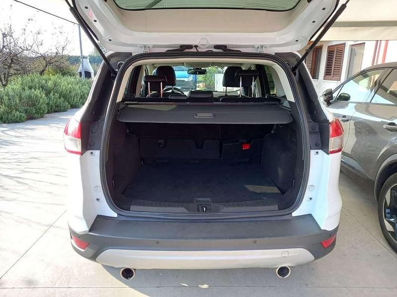 Usata Ford Kuga Titanium 150 CV (110 kW) 2015 Bianco SUV