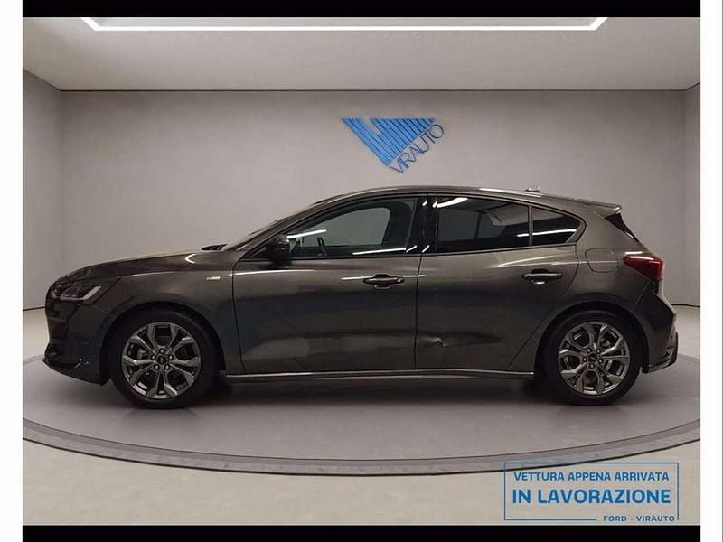 Usata Ford Focus ST-Line 125 CV (91 kW) 2025 Magnum grey Berlina