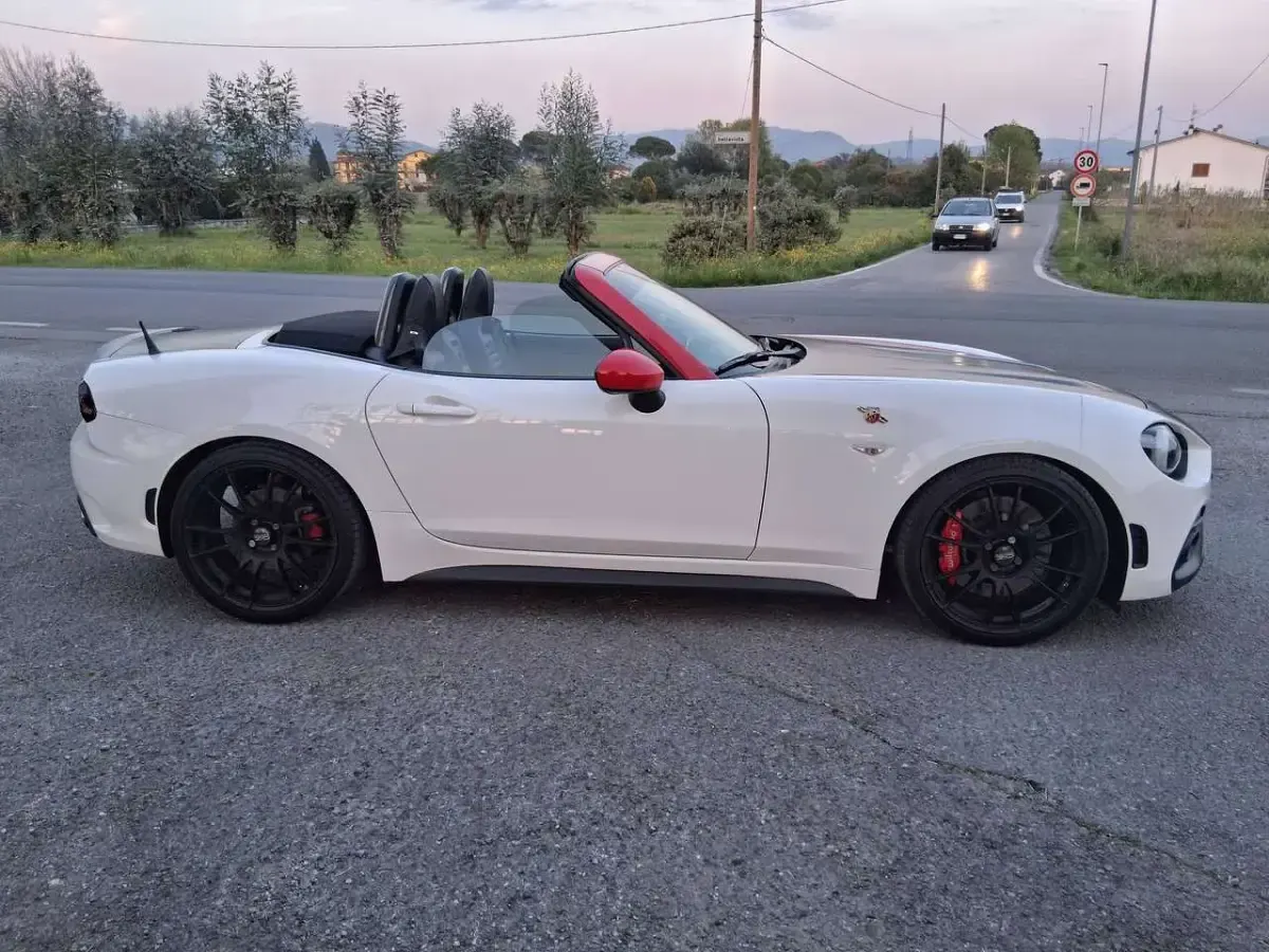 Usata Abarth 124 Spider 170 CV (125 kW) 2016 Bianco Cabrio