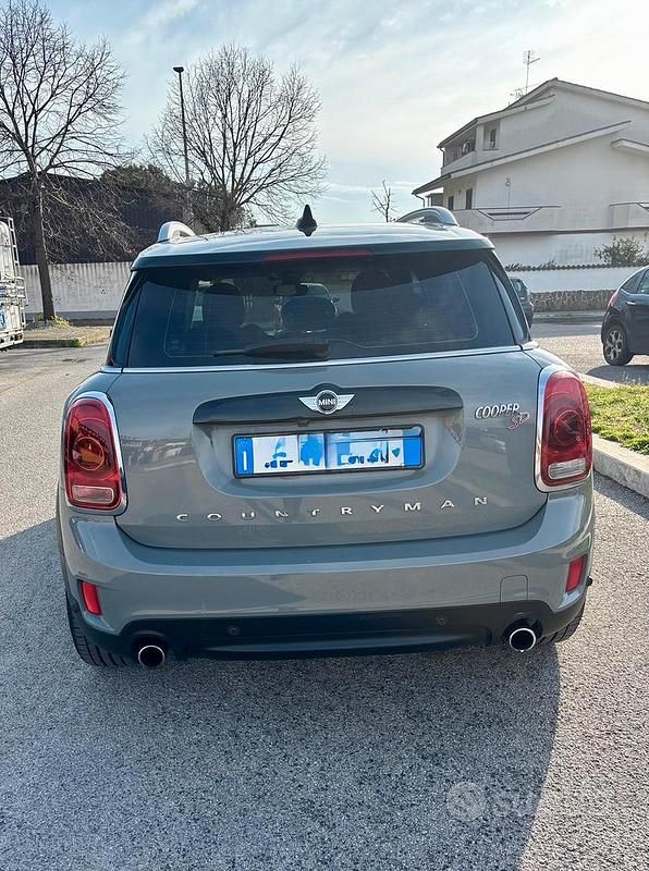 Usata Mini Countryman 190 CV (139 kW) 2017 Grigio SUV