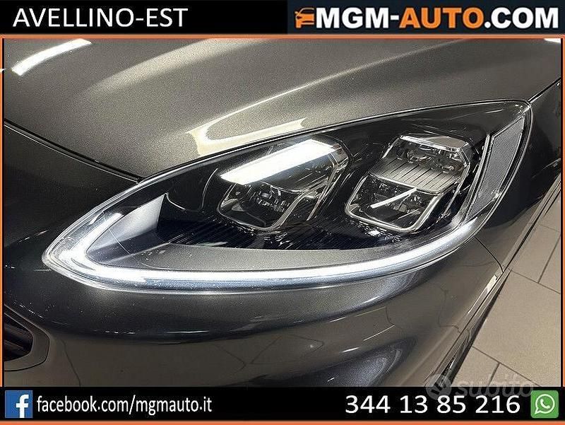 Usata Ford Kuga ST-Line X 120 CV (88 kW) 2022 Grigio SUV