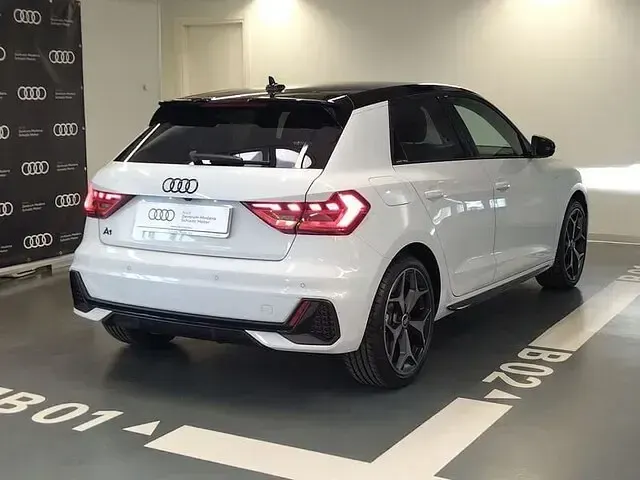 Nuova Audi A1 Sportback Comfort 116 CV (85 kW) 2026 Bianco Utilitaria