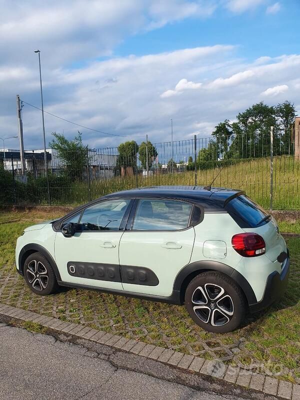 Usata Citroën C3 Shine 83 CV (61 kW) 2018 Verde Utilitaria