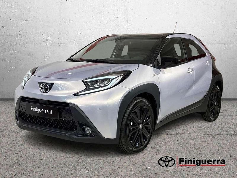 Blu Nuova 2025 Toyota Aygo X Edition SUV | 19.950 € (Molto cara) - Immagine 1/4