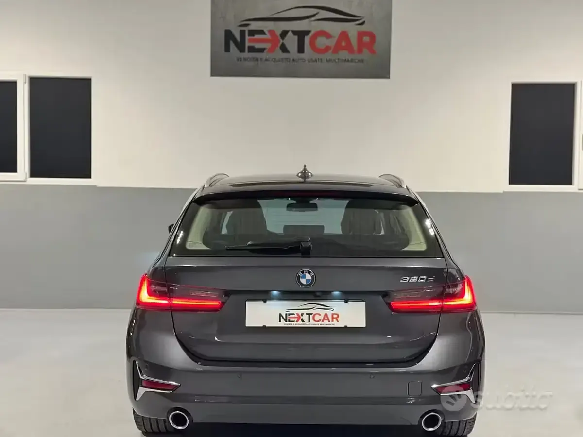Usata BMW 320 Luxury Line 190 CV (139 kW) 2020 Grigio Station wagon