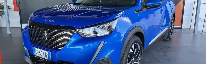 Usata Peugeot 2008 Allure 102 CV (75 kW) 2020 Nero SUV