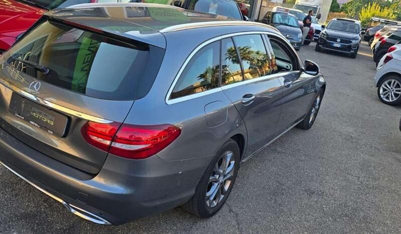 Usata Mercedes C220 170 CV (125 kW) 2016 Grigio Station wagon