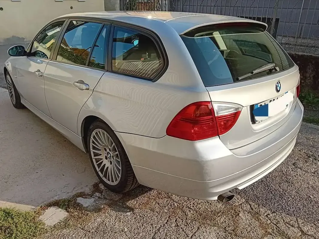 Usata BMW 320 163 CV (119 kW) 2007 Argento Station wagon