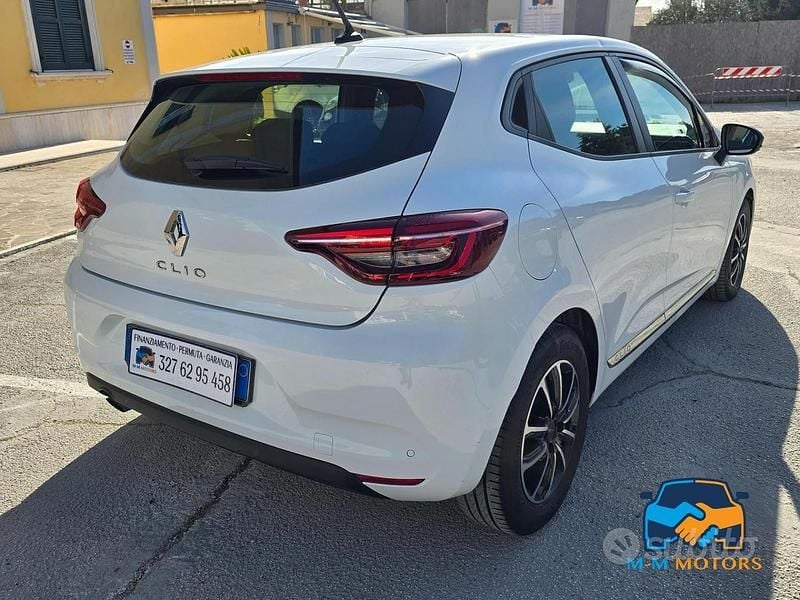 Usata Renault Clio V Zen 85 CV (62 kW) 2020 Nero Berlina