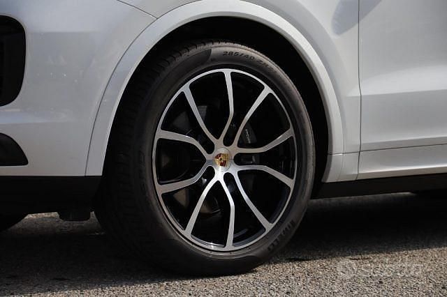 Usata Porsche Cayenne Platinum Edition 340 CV (250 kW) 2022 Bianco SUV