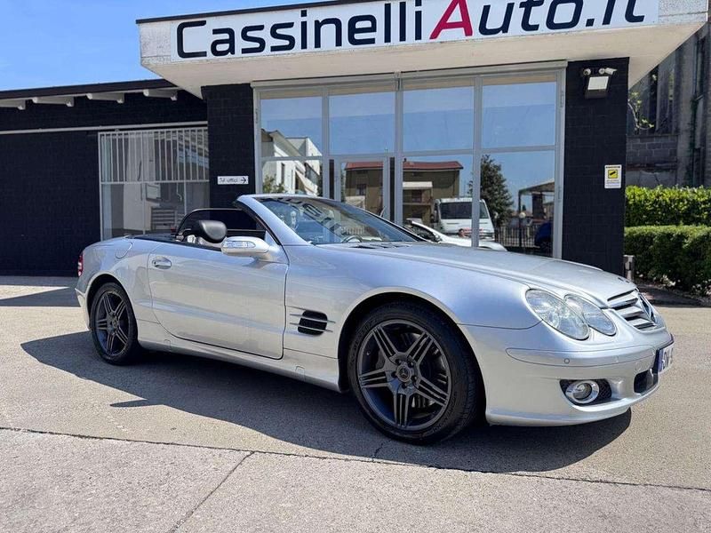 Usata Mercedes SL500 386 CV (283 kW) 2006 Argento Cabrio