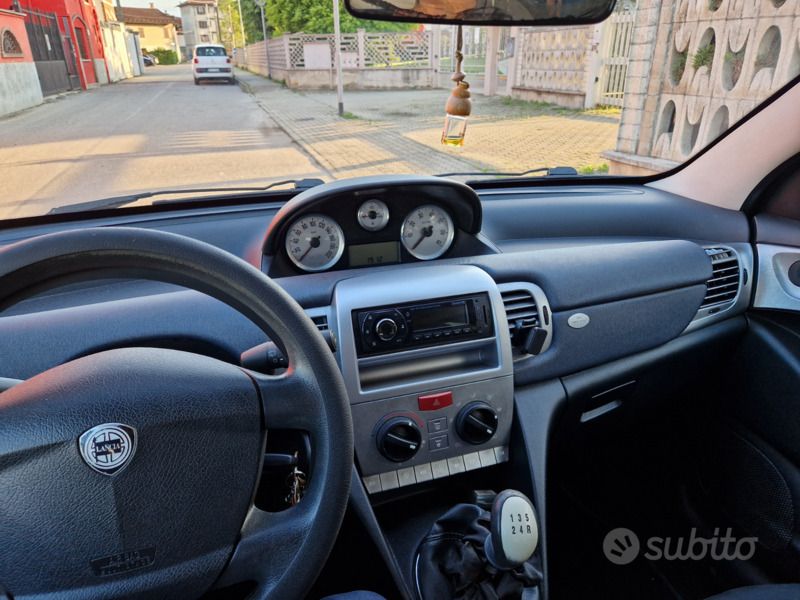 Usata Lancia Ypsilon 2007 Grigio Utilitaria
