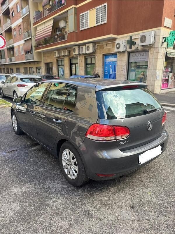 Usata VW Golf VI 105 CV (77 kW) 2011 Grigio Utilitaria
