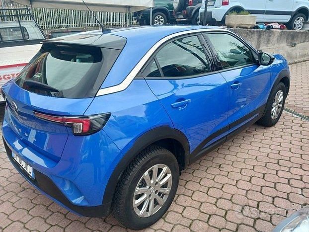 Usata Opel Mokka 100 CV (73 kW) 2021 Blu SUV