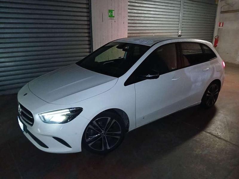 Usata Mercedes B200 163 CV (119 kW) 2020 Monovolume