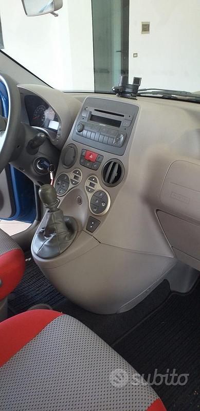 Usata Fiat Panda 4x4 Climbing 60 CV (44 kW) 2005 Blu/azzurro Utilitaria