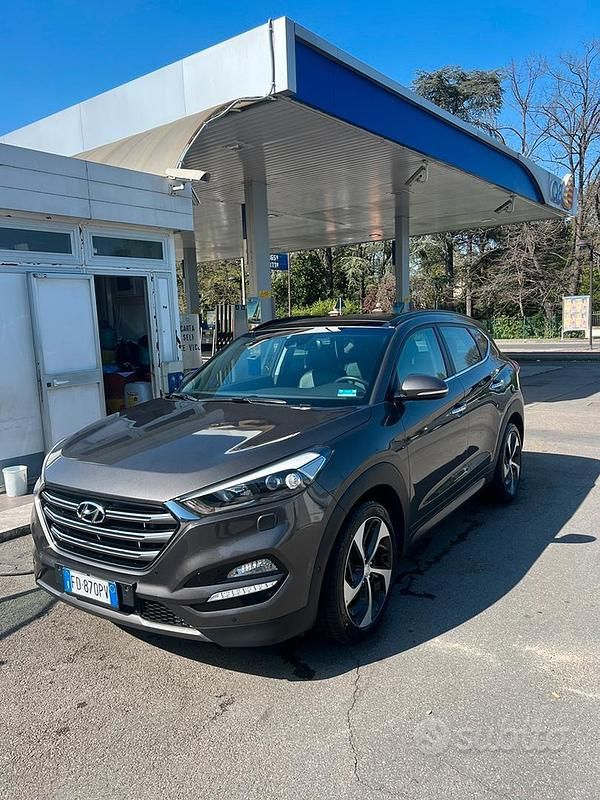 Usata Hyundai Tucson 136 CV (100 kW) 2016 Grigio SUV