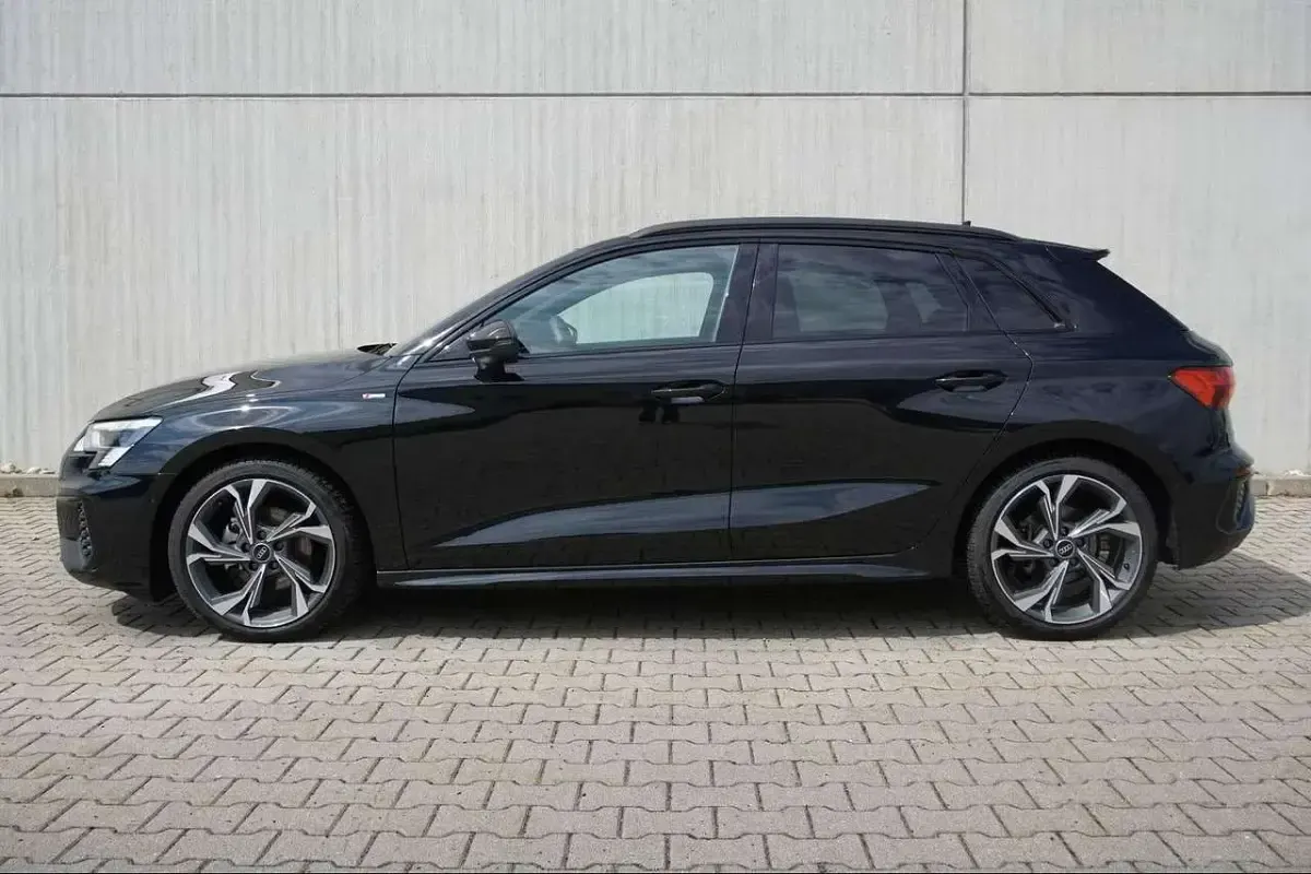 Usata Audi A3 S-Line 150 CV (110 kW) 2022 Nero Berlina