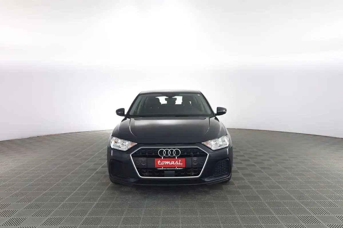 Usata Audi A1 Admired 95 CV (69 kW) 2023 Grigio manhattan SUV