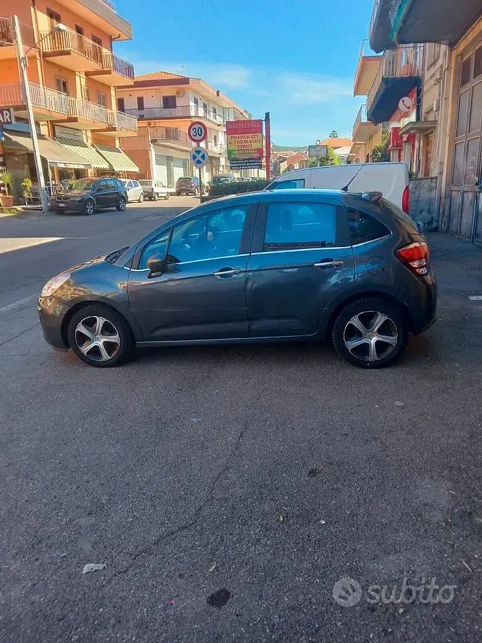 Usata Citroën C3 Feel 75 CV (55 kW) 2016 Grigio Berlina