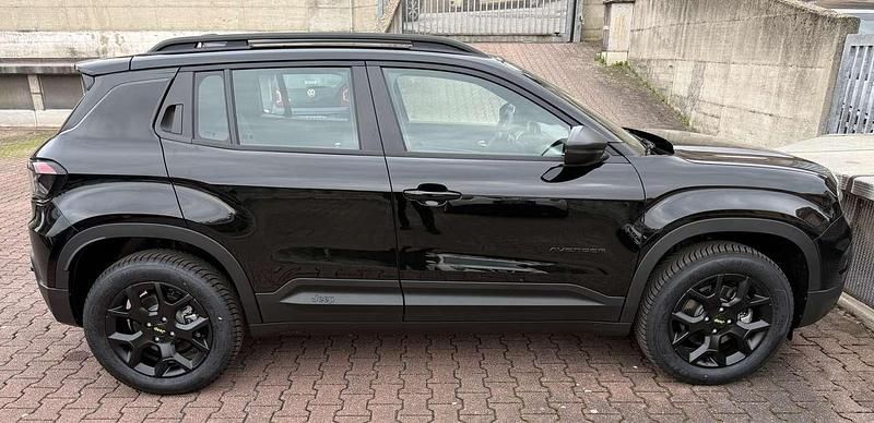 Nuova Jeep Avenger 145 CV (106 kW) 2026 Nero volcano SUV