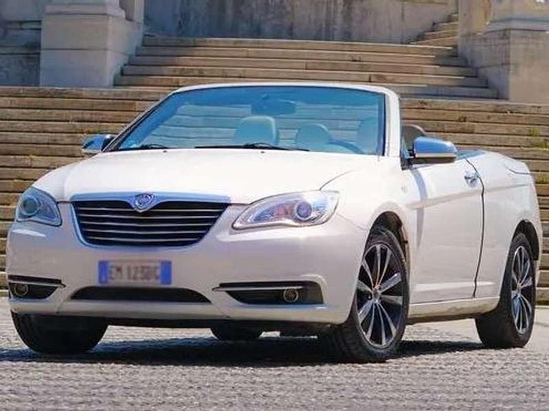 Usata Lancia Flavia 170 CV (125 kW) 2012 Bianco Cabrio