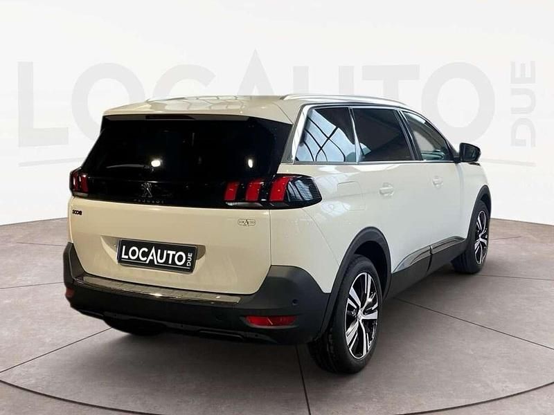 Usata Peugeot 5008 Allure 131 CV (96 kW) 2019 Bianco SUV