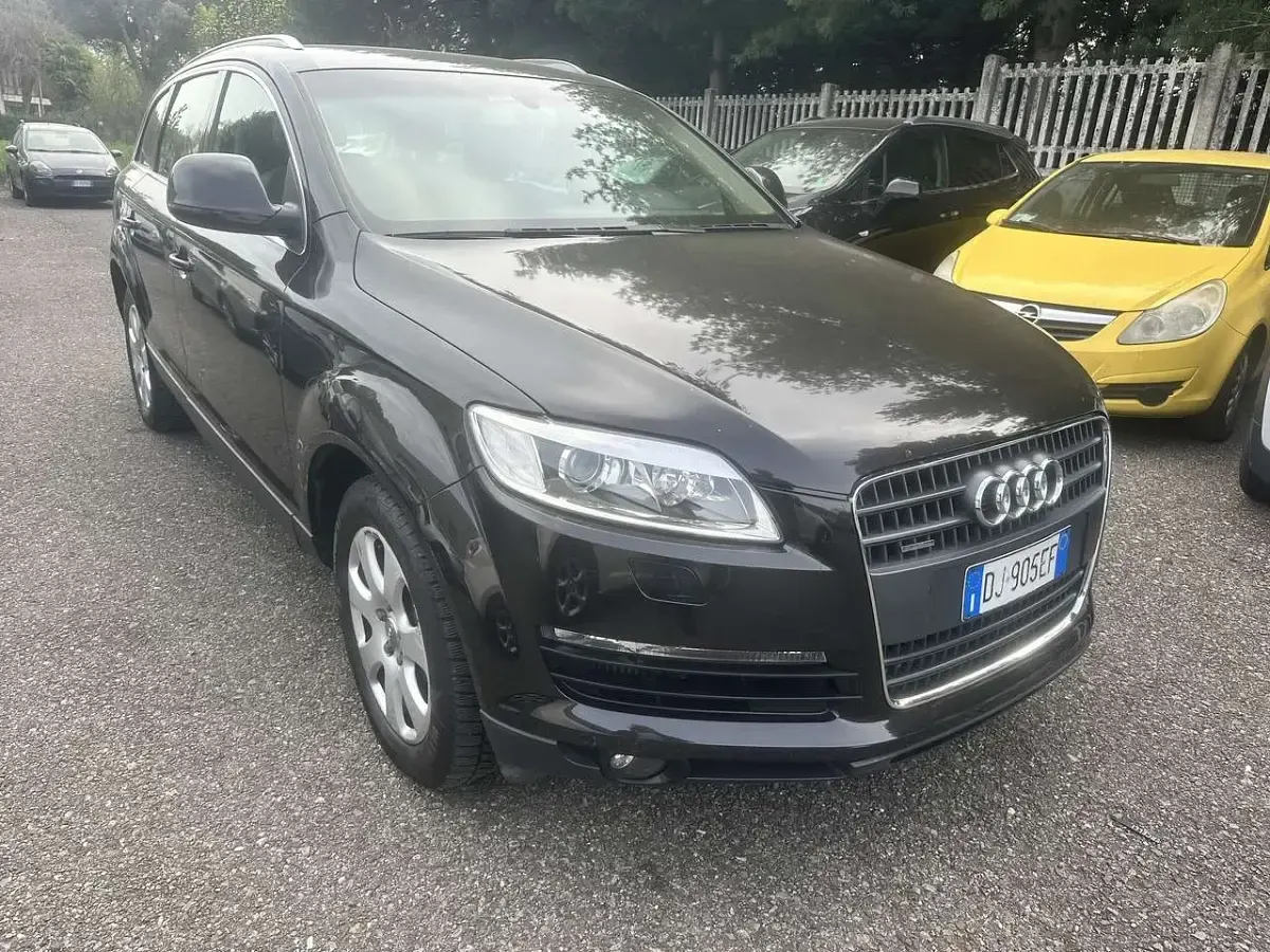 Usata Audi Q7 232 CV (170 kW) 2007 Grigio SUV