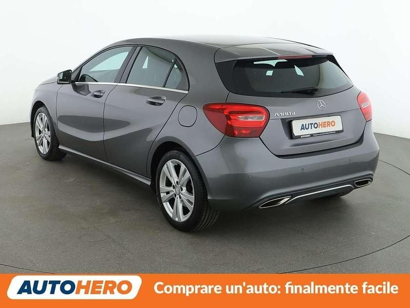 Usata Mercedes A180 110 CV (80 kW) 2016 Grigio Berlina
