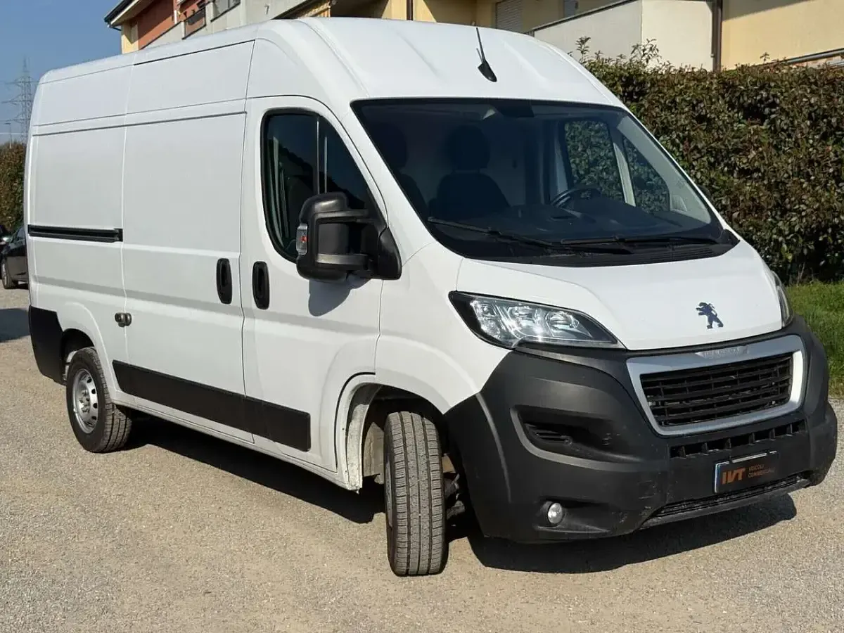 Usata Peugeot Boxer S 140 CV (102 kW) 2022 Bianco Furgone