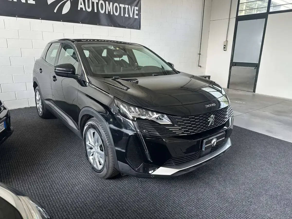 Usata Peugeot 3008 Business-Line 131 CV (96 kW) 2022 Grigio SUV