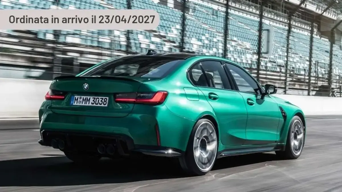 Begagnad BMW M3 Efficient Dynamics 480 HK (353 kW) 2024 Silver Sedan